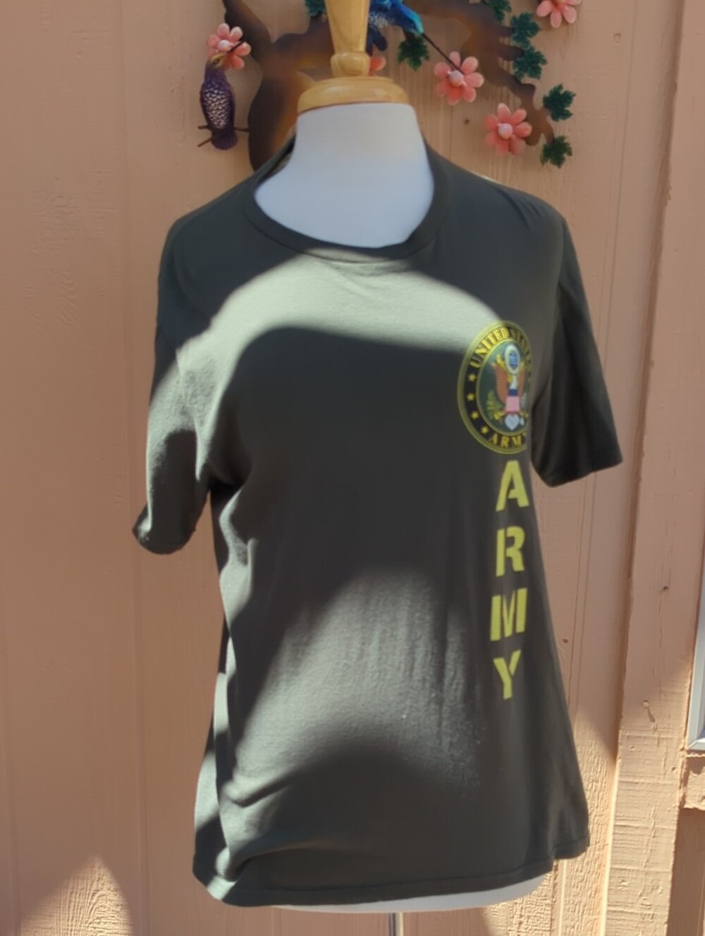 Source Unknown Olive Green US Army Short Sleeve Tee with Yellow Print
